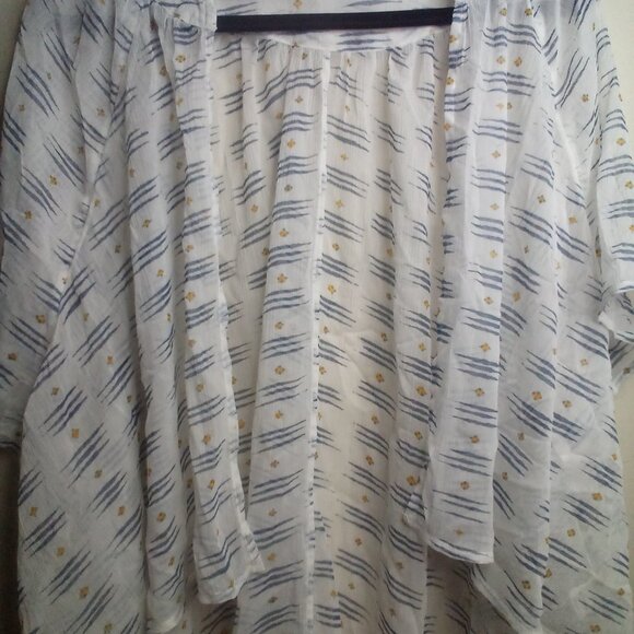 So Open Front Blouse XL Short Sleeve Sheer Patterned White Blue Yellow - Picture 12 of 16